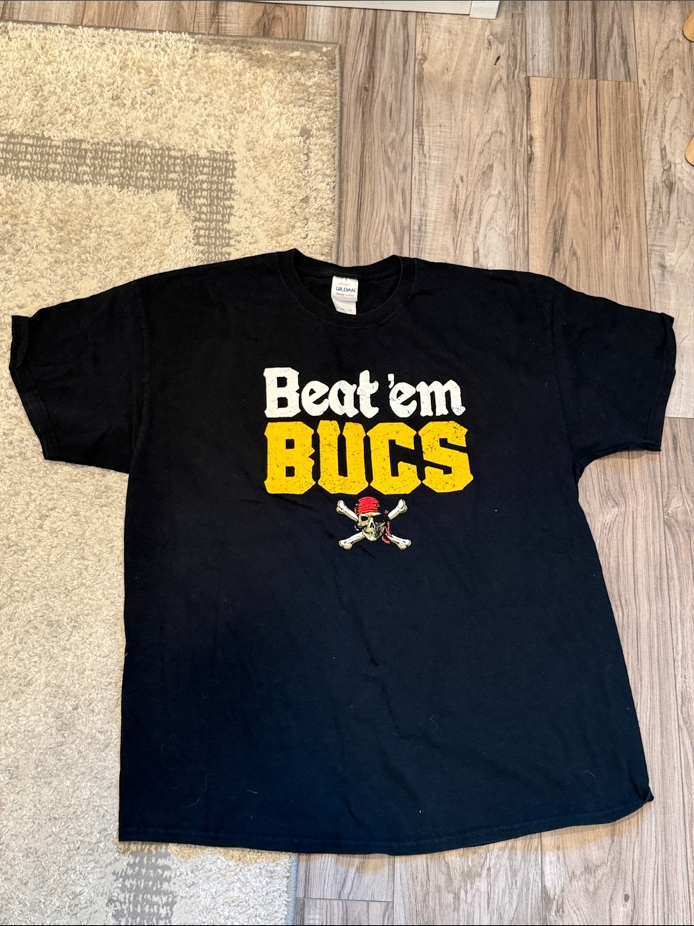 Pittsburgh Pirates Beat 'em Bucs Black Graphic Tee